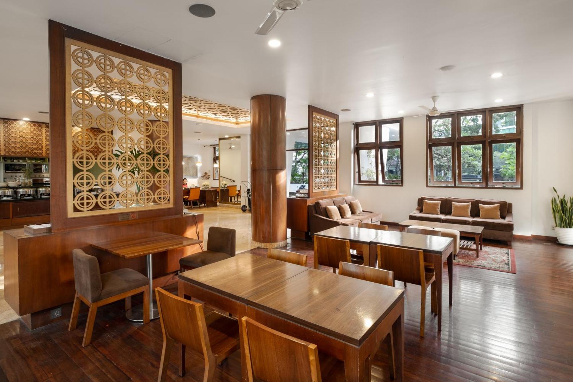 House Sangkuriang Hotell Bandung Exteriör bild