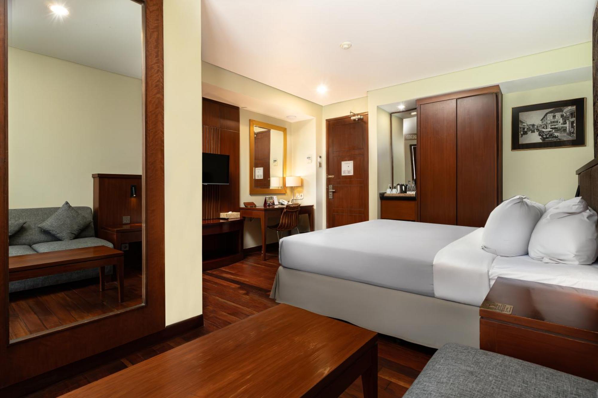 House Sangkuriang Hotell Bandung Exteriör bild